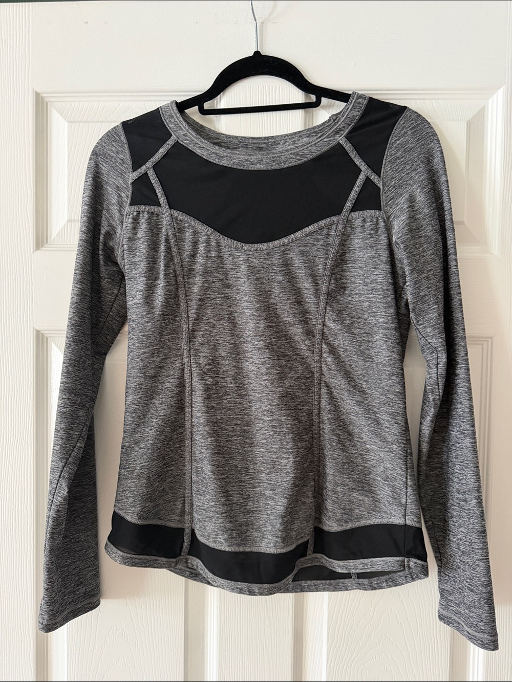 Women's Heather Gray Long-Sleeve Tee with Black Contrast